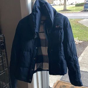 XS Women’s Hollister Navy winter puffer coat lightly used.